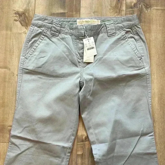 NWT J.Crew Weathered Broken-In Chino Classic Twill Gray Pants Sz 4P - Picture 2 of 7